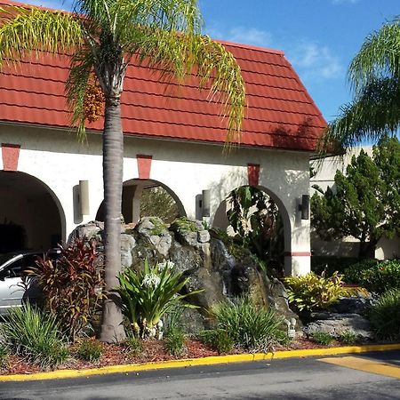 Maingate Lakeside Resort Four Corners Esterno foto