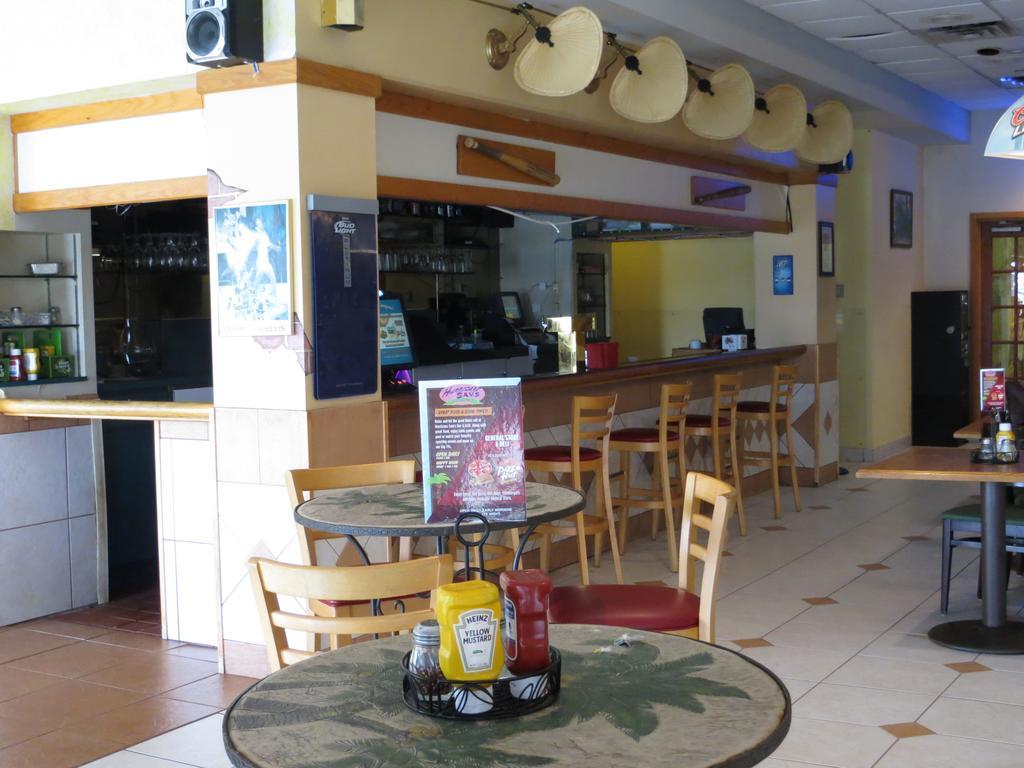 Maingate Lakeside Resort Four Corners Esterno foto