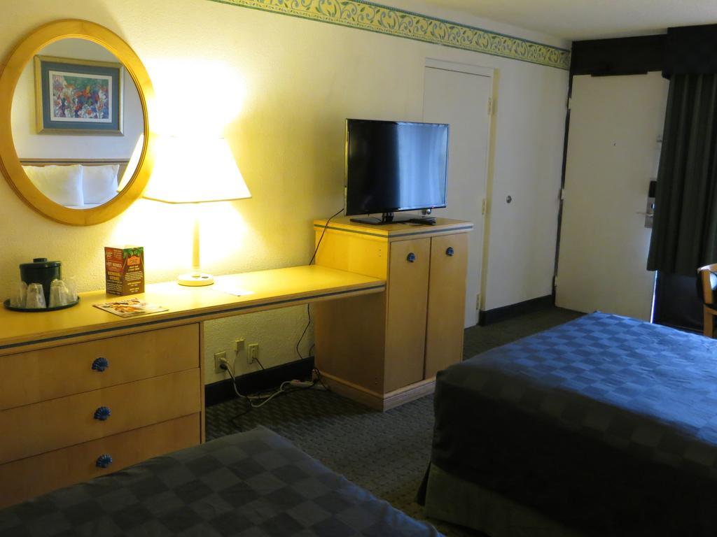 Maingate Lakeside Resort Four Corners Camera foto